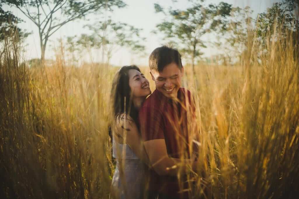 Casual wear for wedding photoshoot hotsell