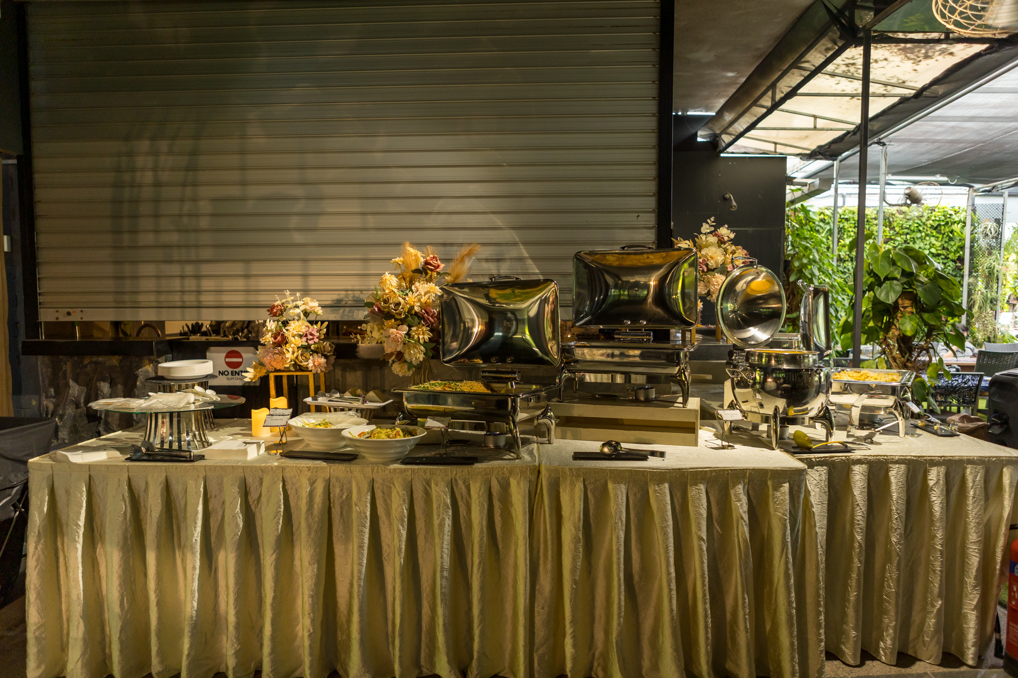 Wedding photographer Singapore — solemnisation moment